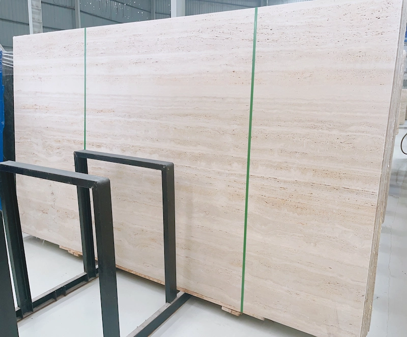 italian-classico-travertine-slab-display-1