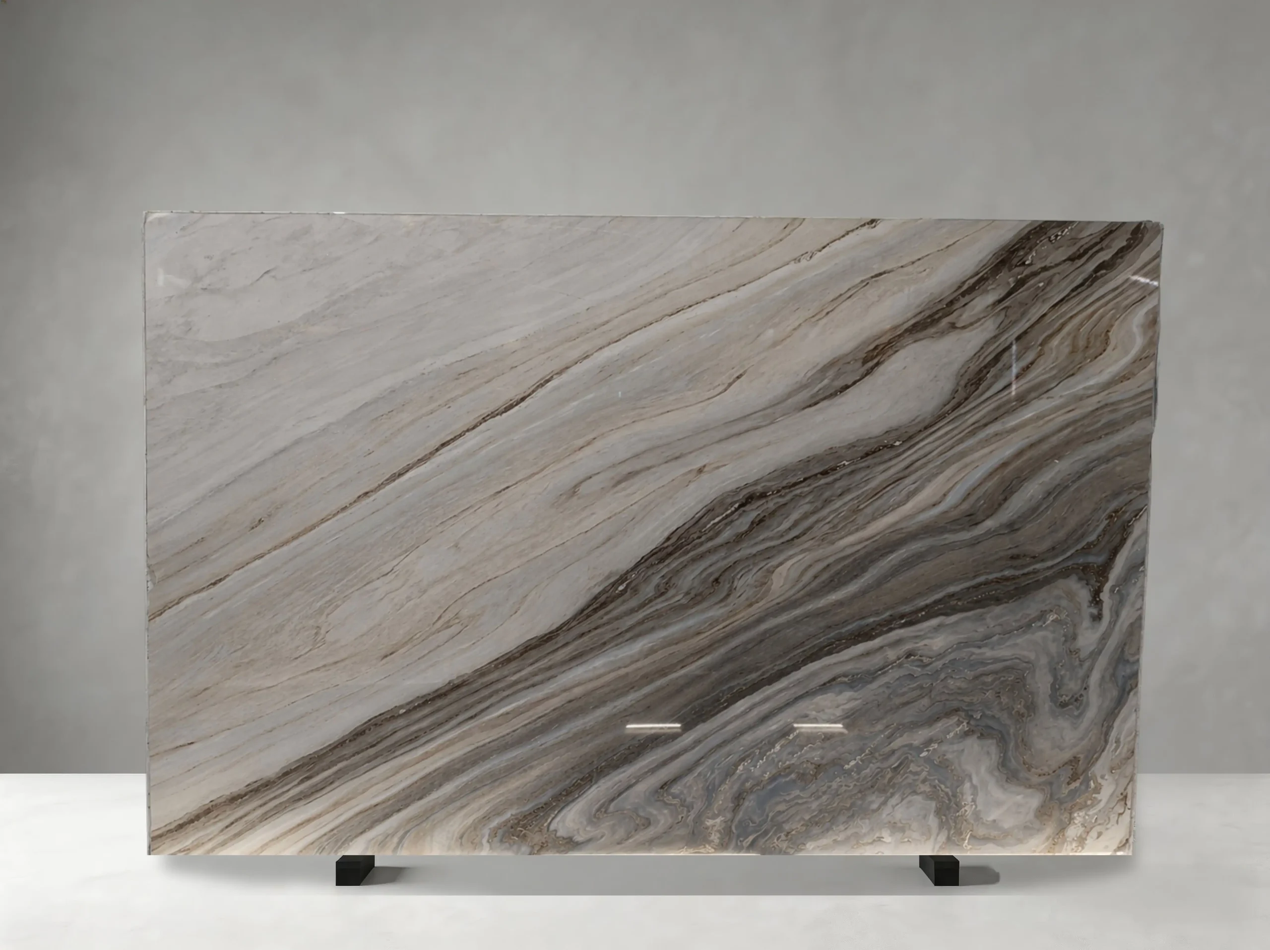 palissandro-white-marble-slab-beige-grey-veining-05.webp palissandro white marble slab beige grey veining for island tops and custom interiors
