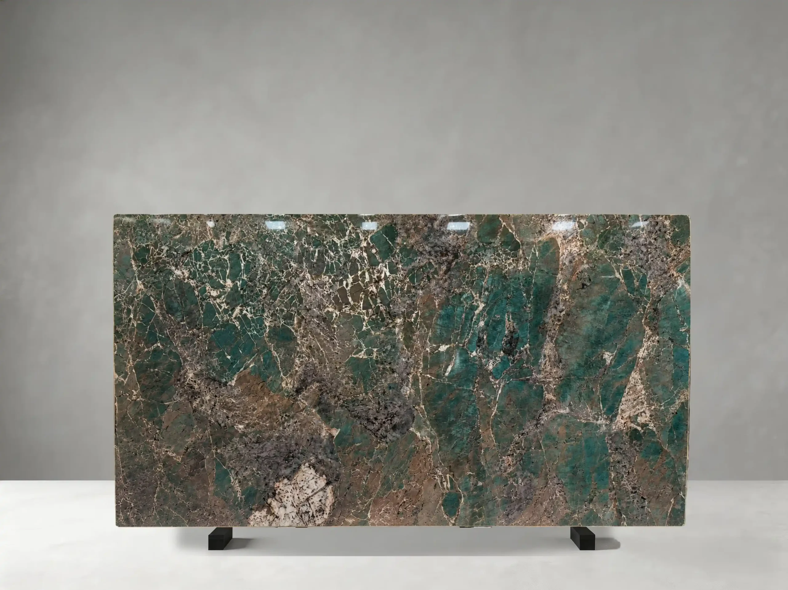 amazon-blue-granite-slab-dark-blue-green-pattern-05.webp amazon blue granite slab dark blue green pattern for luxury interior stone projects