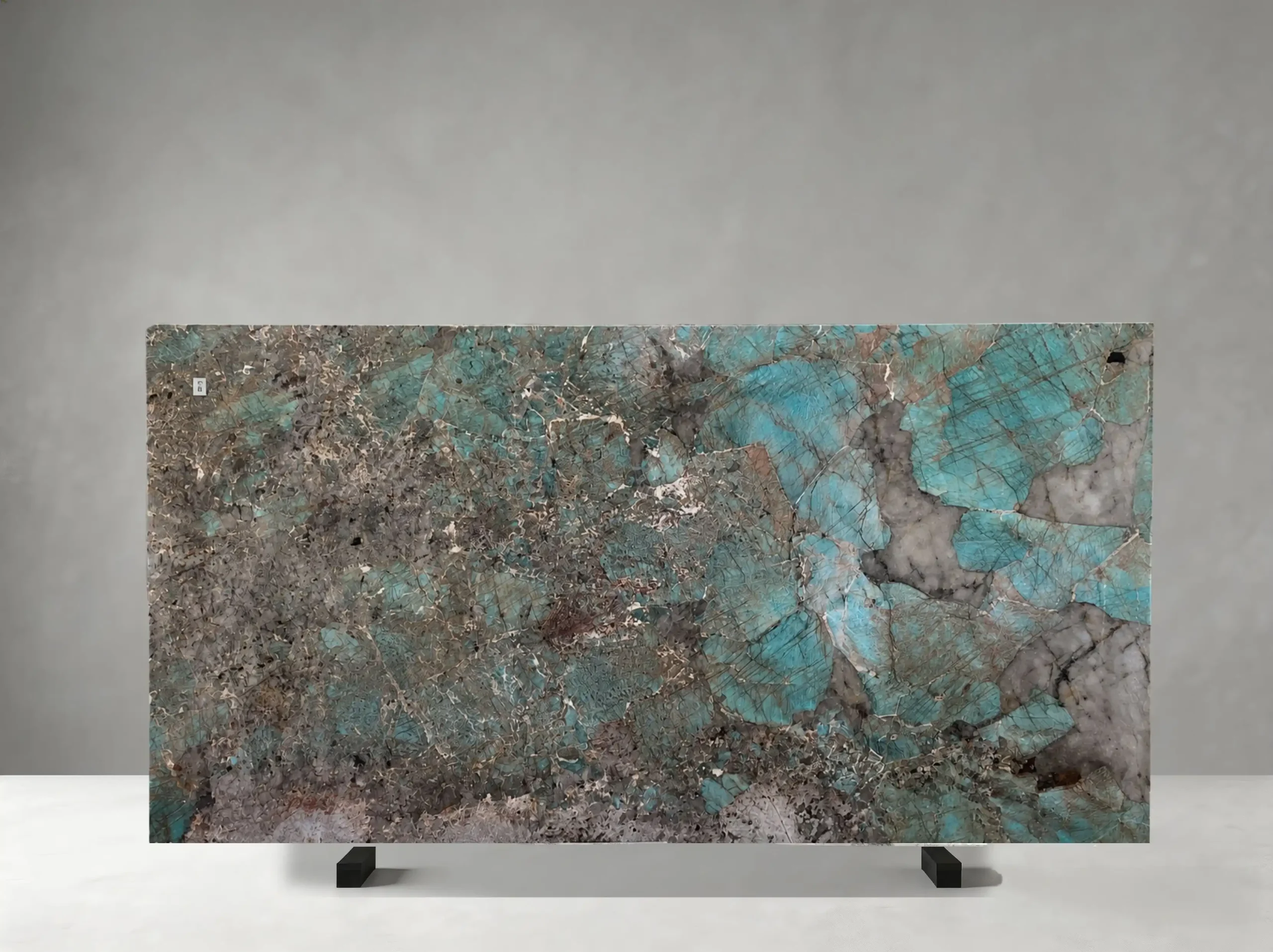 amazon-green-quartzite-slab-blue-green-crystal-texture-04.webp amazon green quartzite slab blue green crystal texture for custom interior projects