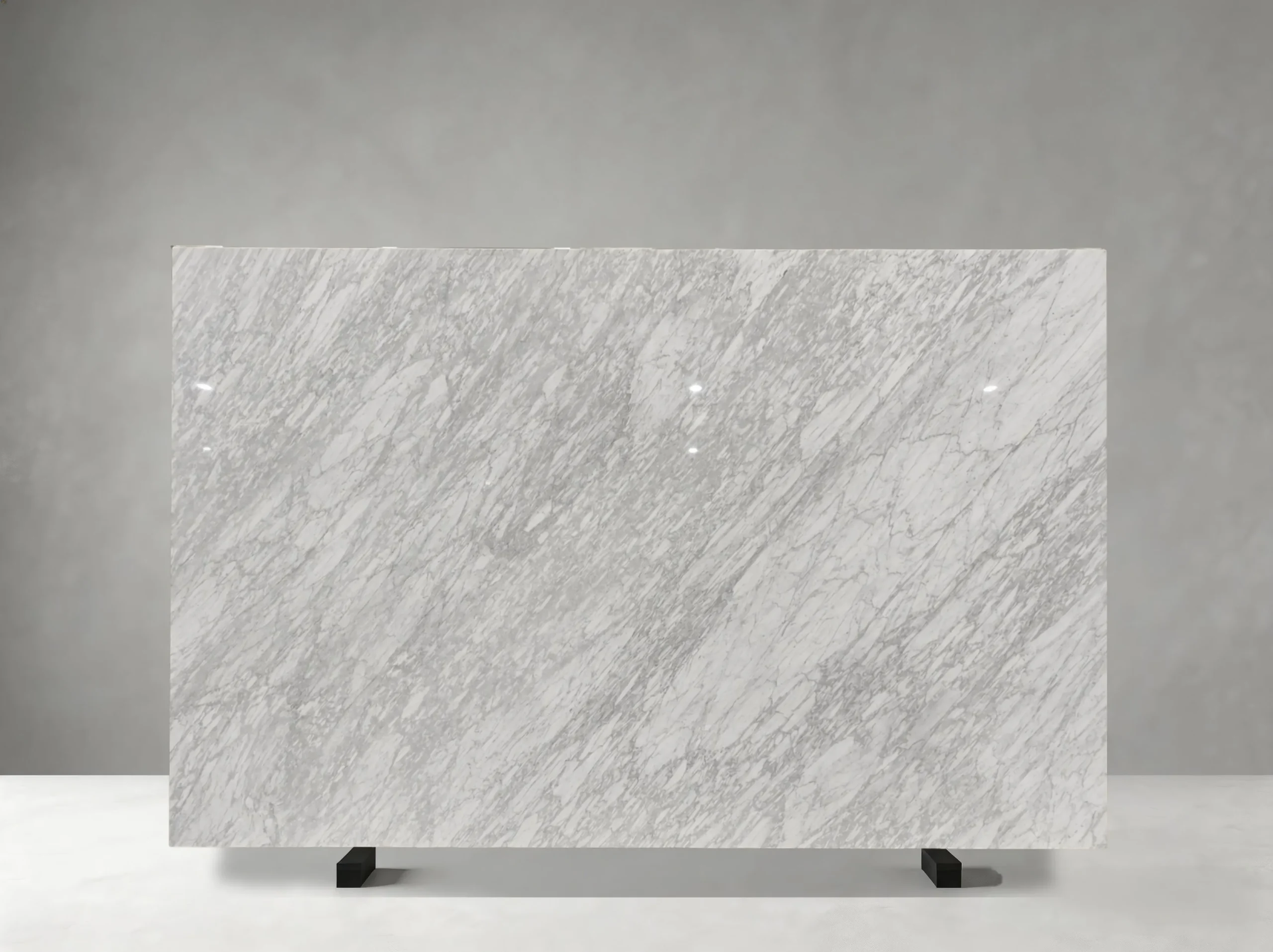 bianco-carrara-marble-diagonal-vein-polished-slab-04.webp bianco carrara marble diagonal vein polished slab