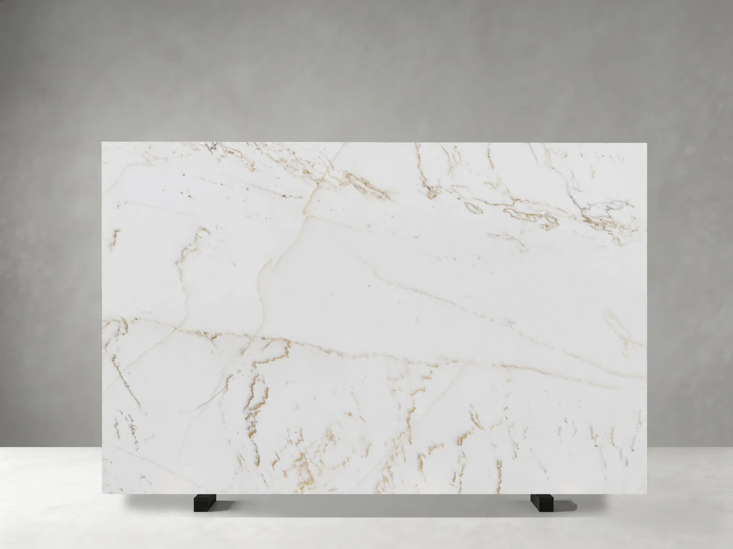 calacatta-oriental-marble-polished-white-gold-slab-04.webp calacatta oriental marble polished white gold slab for luxury interiors
