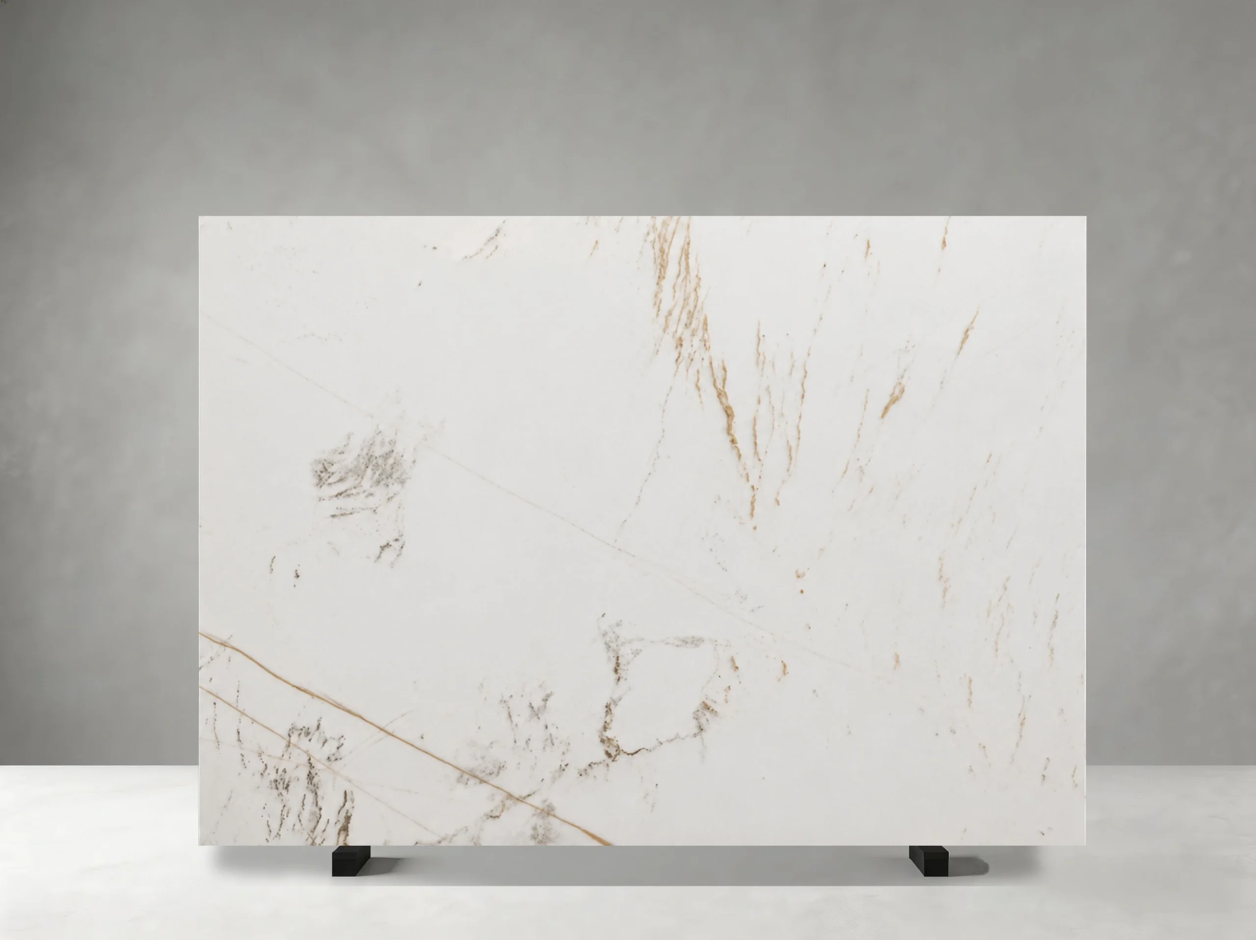 calacatta-oriental-marble-slab-fine-gold-vein-03.webp calacatta oriental marble slab with fine gold veins for walls and island tops