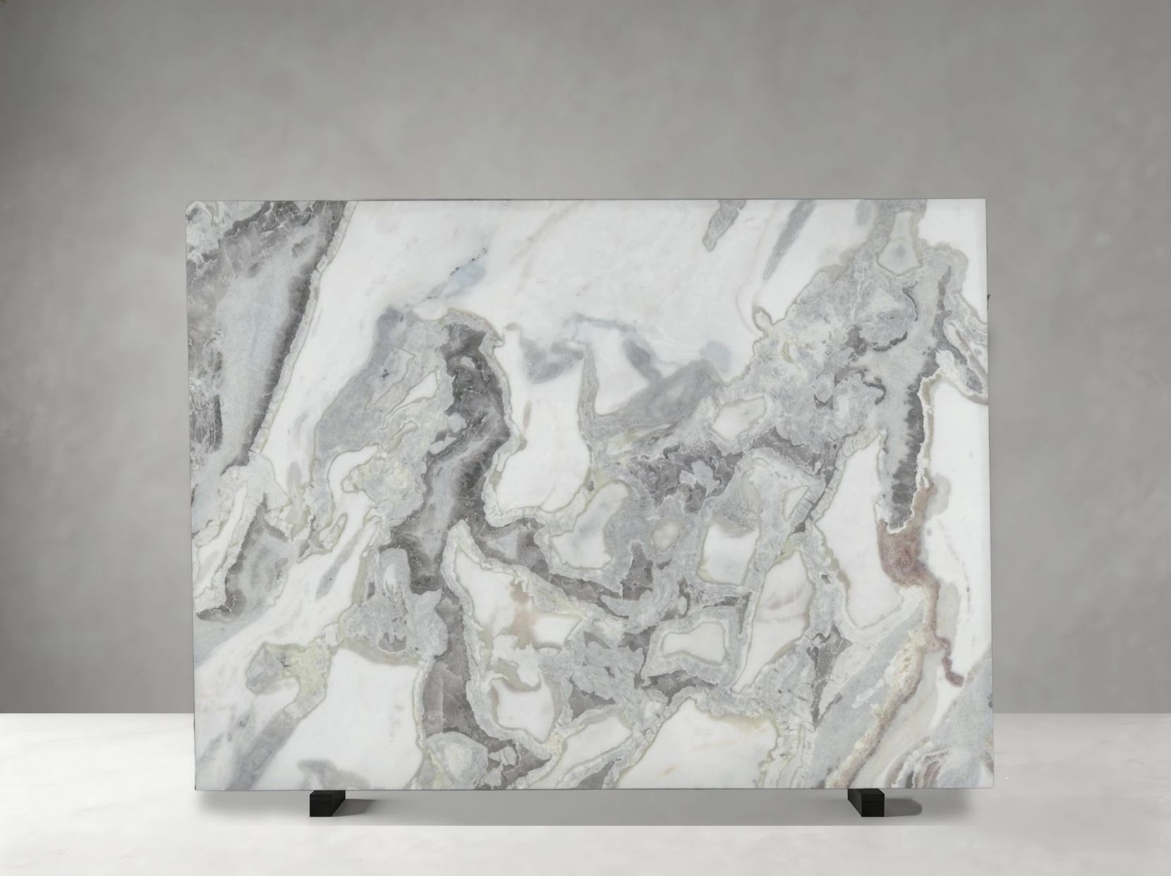 caribbean-island-marble-slab-grey-mineral-patch-03.webp caribbean island marble slab with grey mineral patches for wall cladding