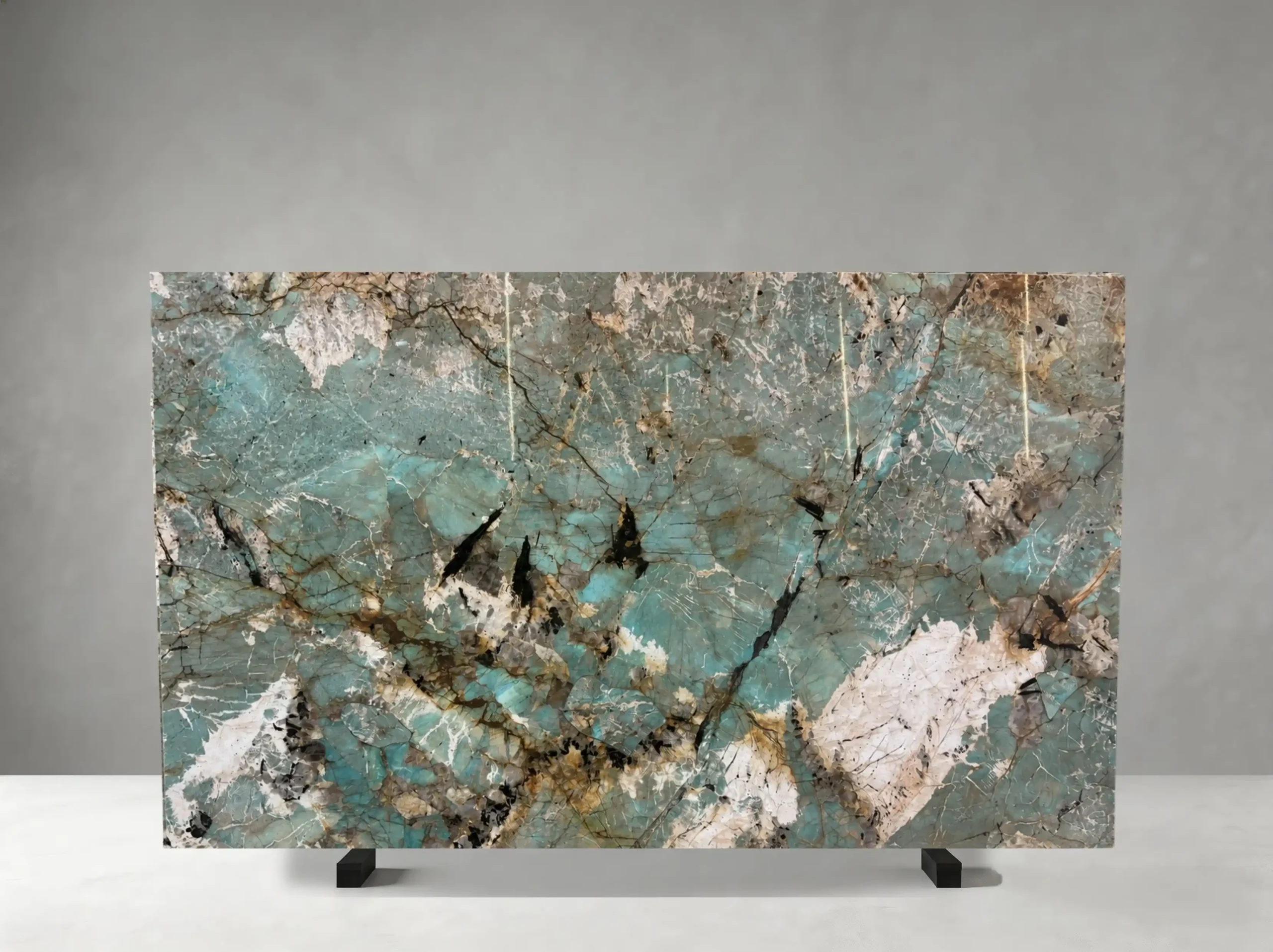 granito-verde-amazonas-granite-slab-grey-mineral-texture-04.webp granito verde amazonas granite slab grey mineral texture natural stone surface