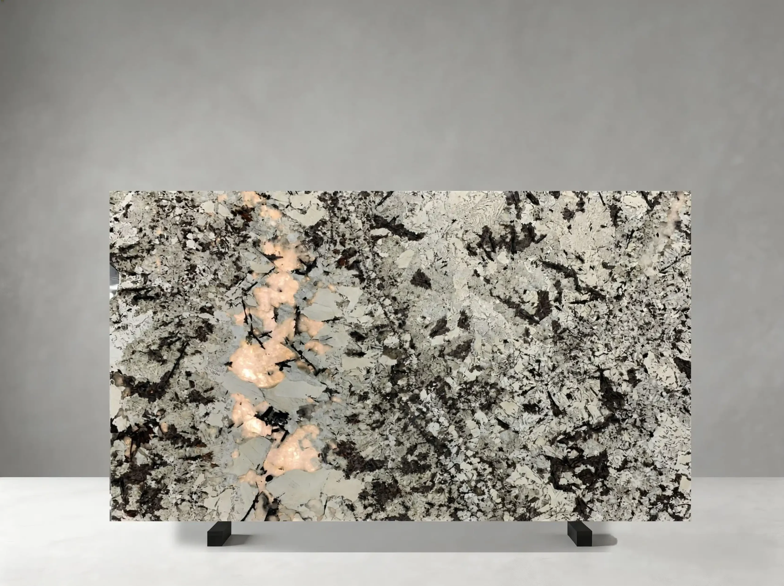 silver-fox-granite-slab-polished-mineral-detail-05.webp silver fox granite slab polished mineral detail for island tops
