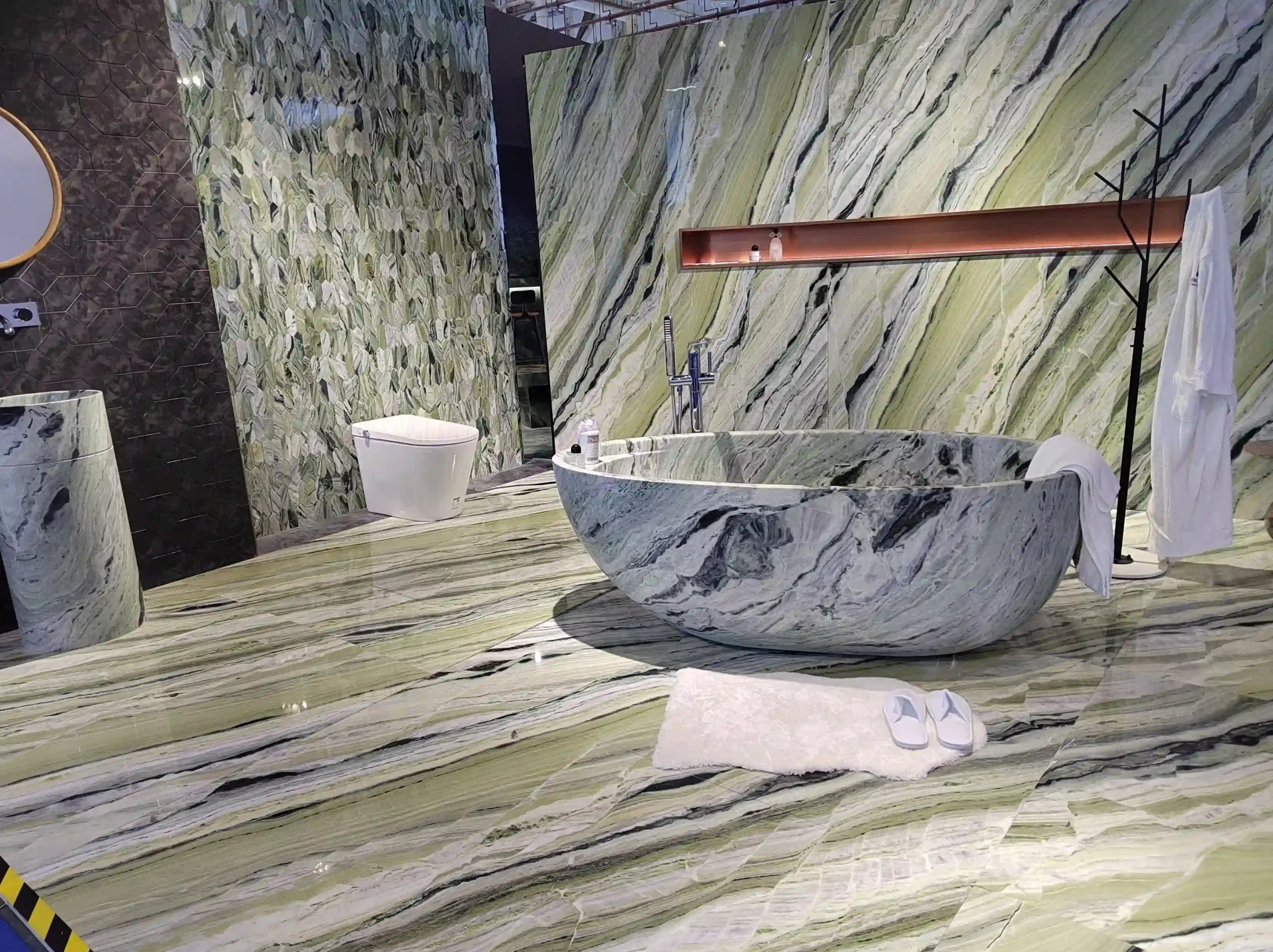 verde-prato-marble-bathroom-wall-floor-bathtub-02.webp verde prato marble bathroom wall floor and bathtub for luxury interiors