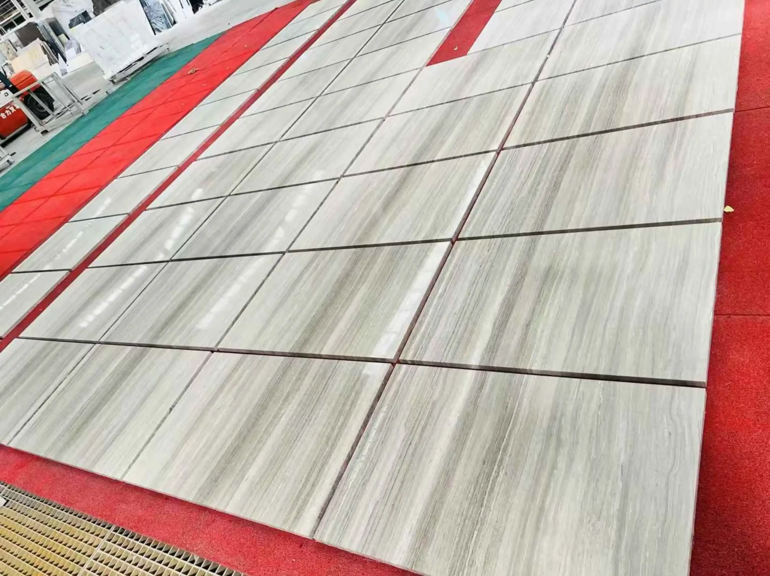chenille-white-marble-floor-tile-layout-01.webp chenille white marble floor tile layout with soft grey linear wooden vein