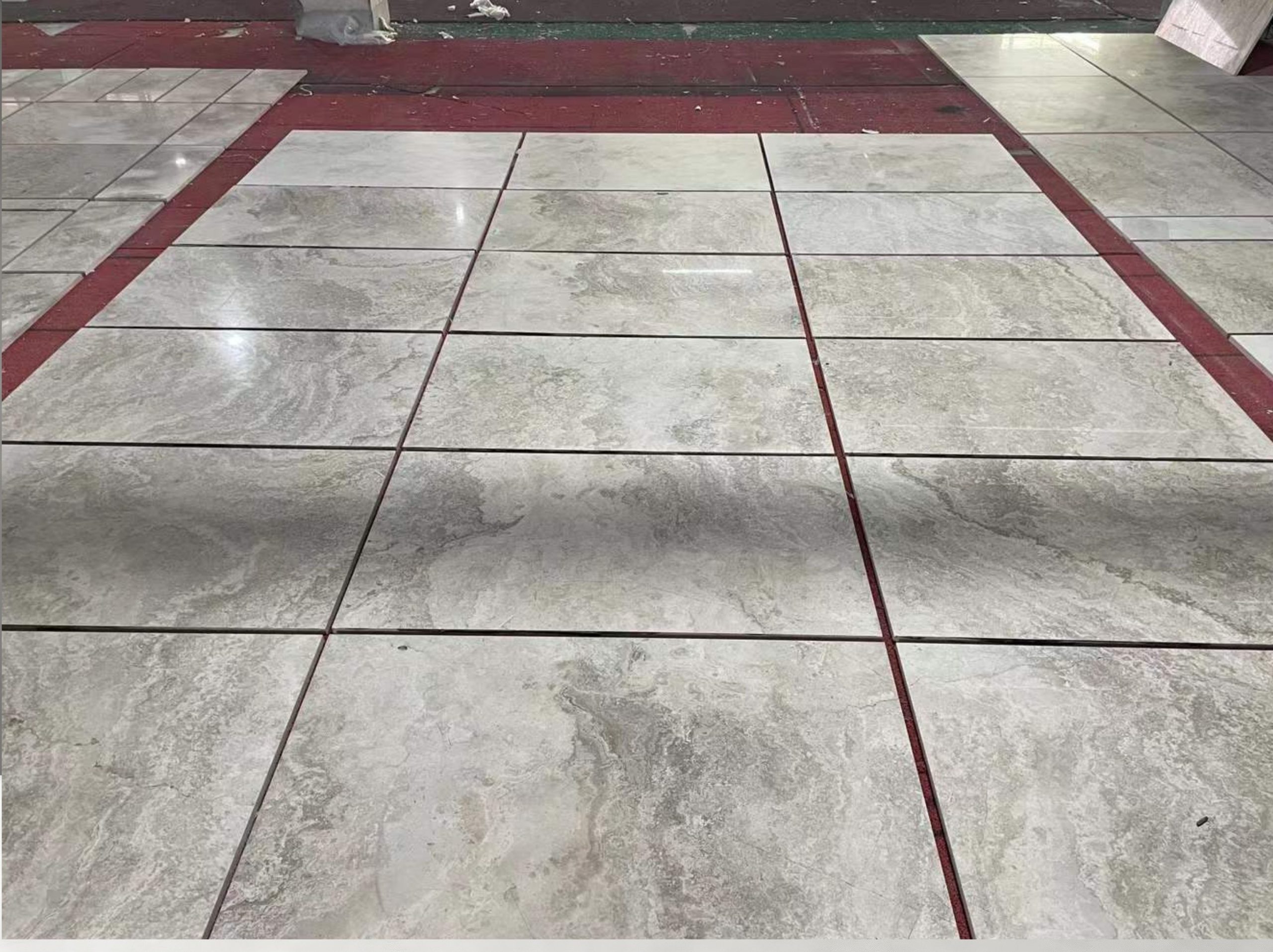 guizhou-white-serpeggiante-marble-floor-tile-layout-02.webp guizhou white serpeggiante marble kitchen wall cladding and cabinet panels with soft grey veins