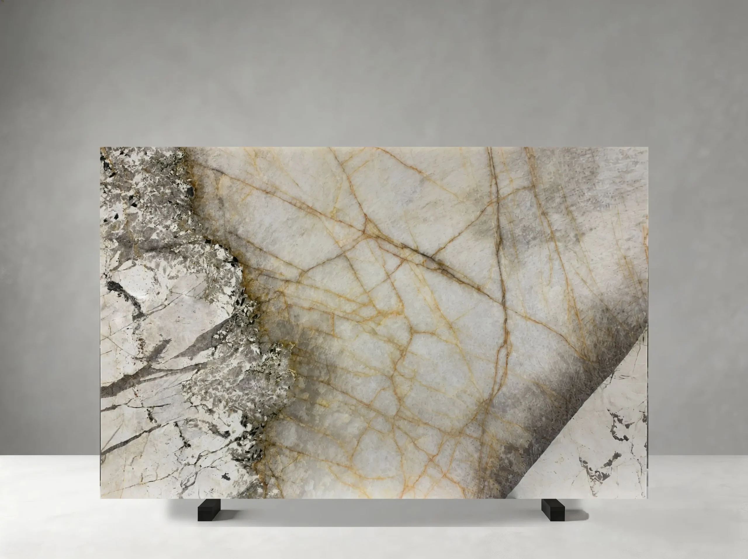 patagonia-quartzite-slab-crystal-mineral-pattern-05.webp patagonia quartzite slab crystal mineral pattern for luxury stone projects