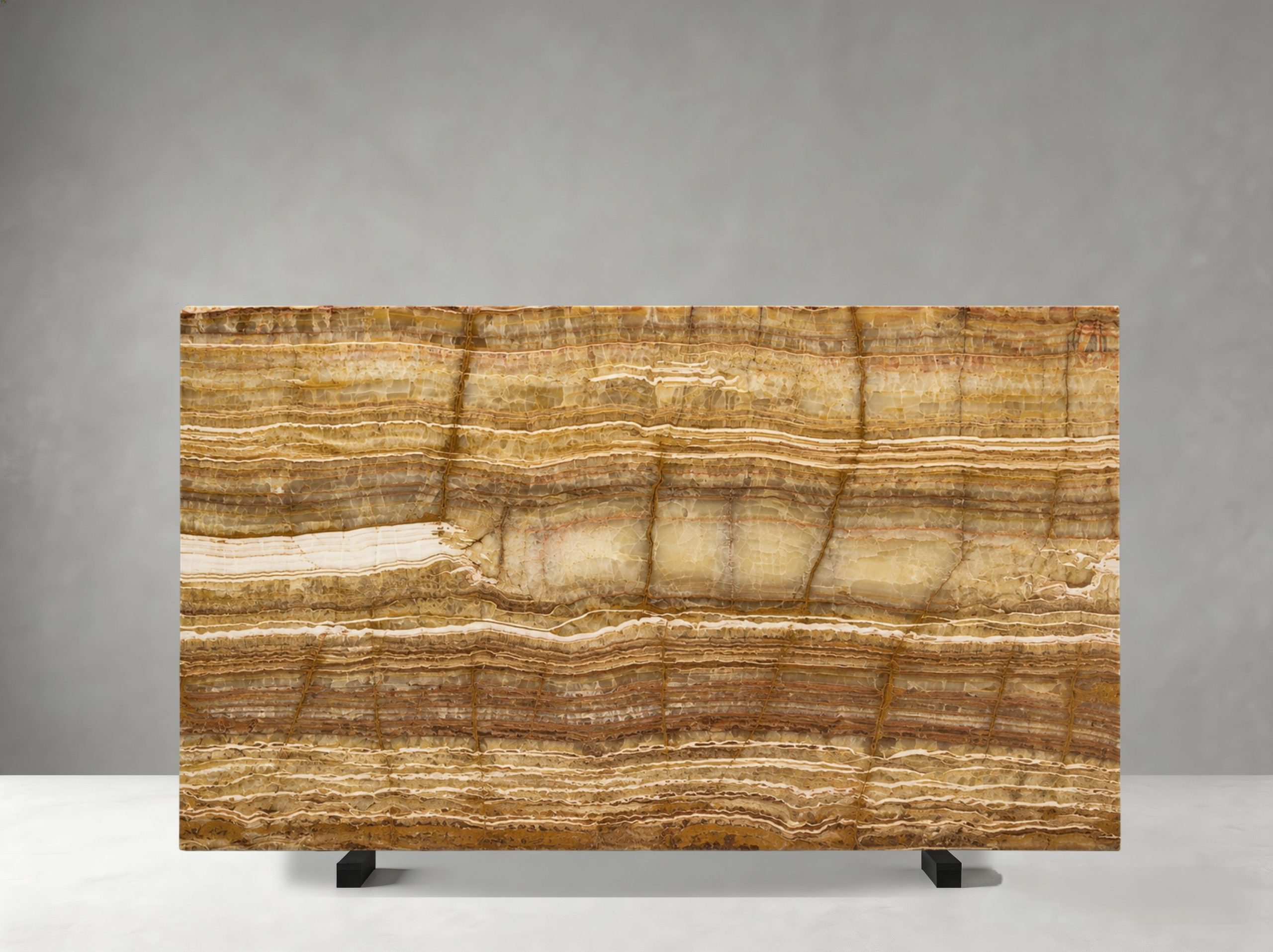 persian-tiger-onyx-slab-horizontal-banding-05.webp persian tiger onyx slab horizontal banding for walls islands and table tops