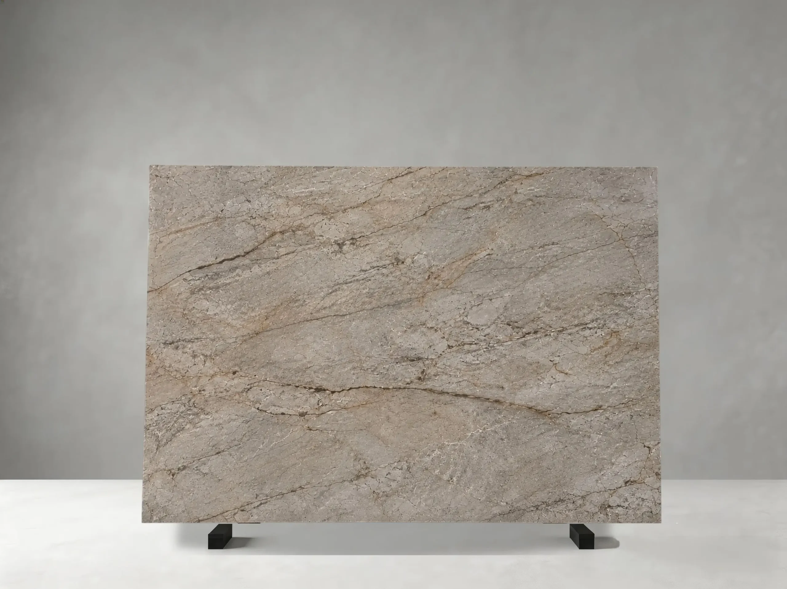 silver-river-marble-slab-grey-beige-veining-01.webp silver river marble slab with grey beige river-like veining