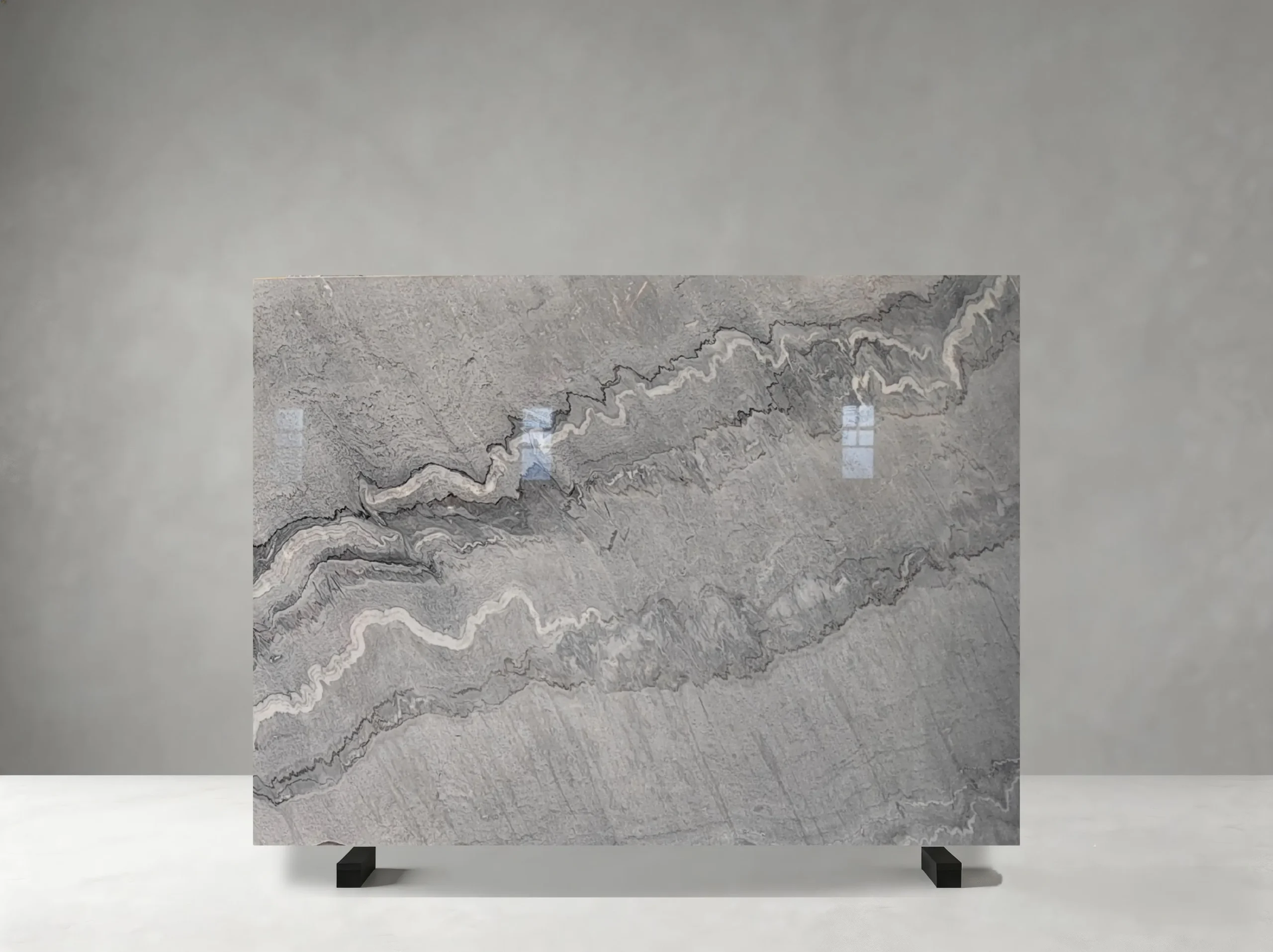 bruce-gray-marble-slab-wavy-grey-veining-04.webp bruce gray marble slab with wavy grey and white natural veining