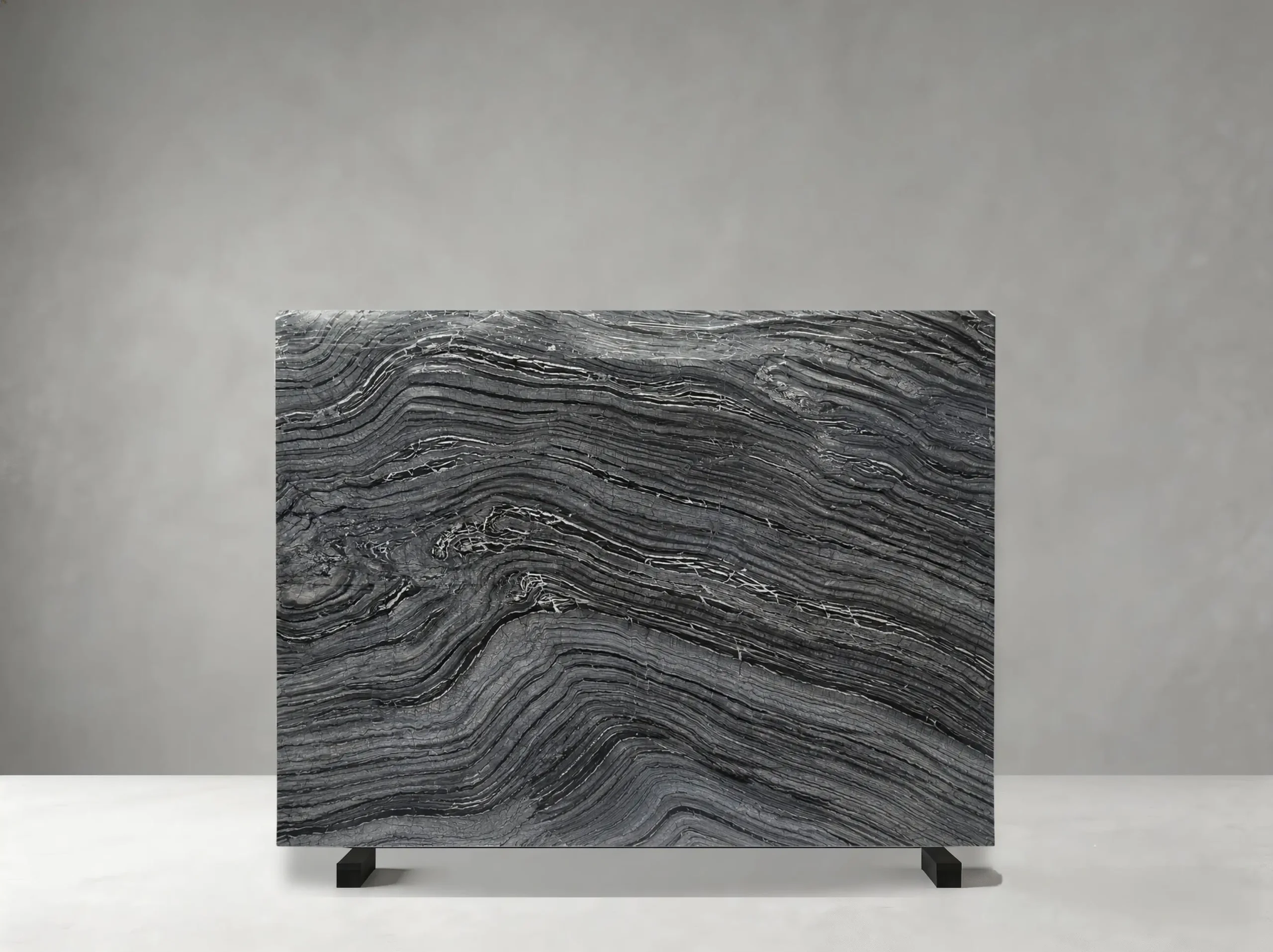 rosewood-grain-black-marble-slab-wood-grain-pattern-05.webp Rosewood Grain Black Marble slab with flowing dark wood-grain pattern