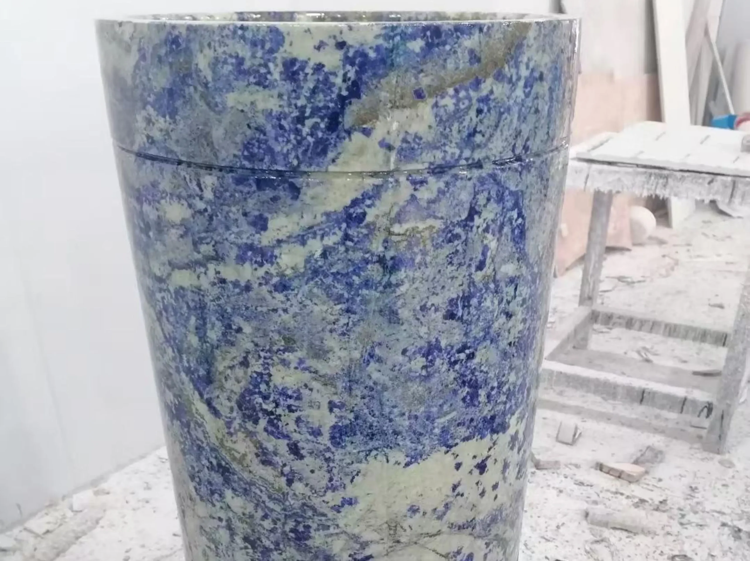 royal-azul-sodalite-custom-pedestal-basin-03.webp royal azul sodalite custom pedestal basin with blue and cream marble pattern
