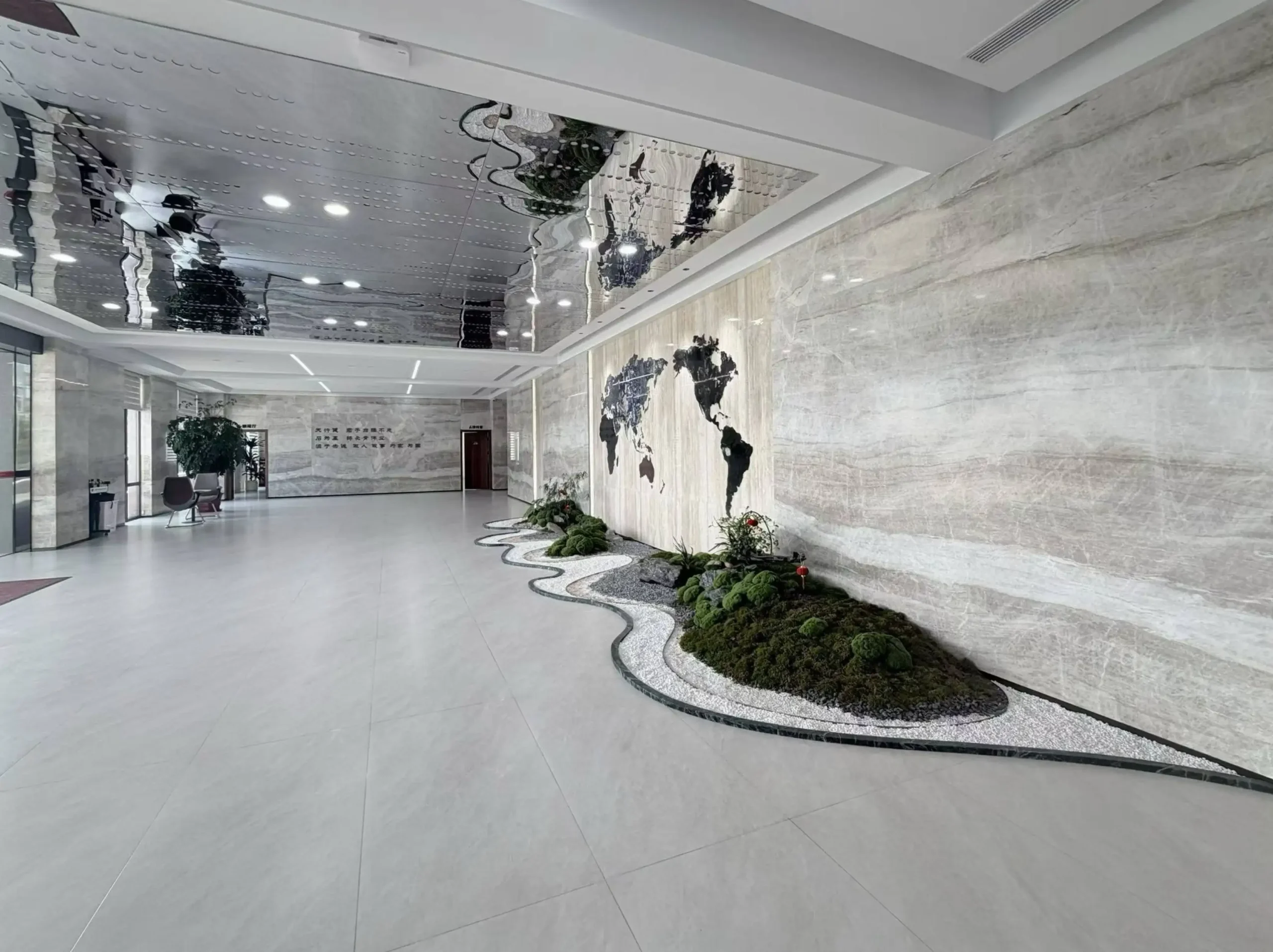 taj-mahal-white-quartzite-luxury-interior.webp Taj Mahal White Quartzite used in a luxury interior with custom stone surfaces
