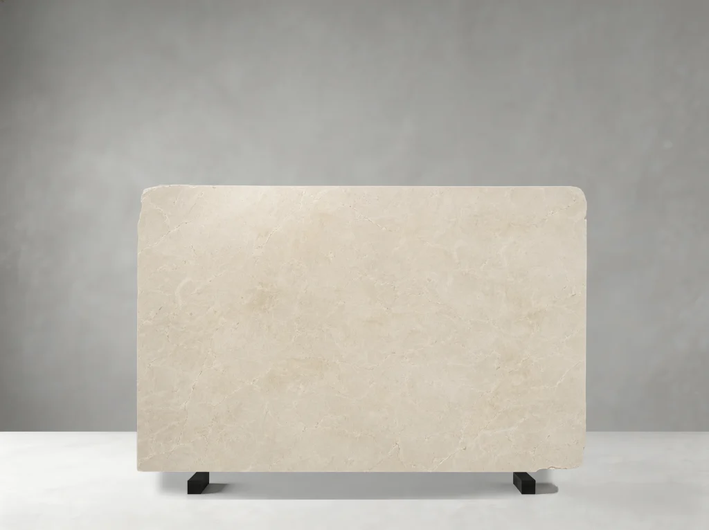 Crema Marfil Florido Marble slab 01 showing warm cream and ivory tones with subtle natural veining
