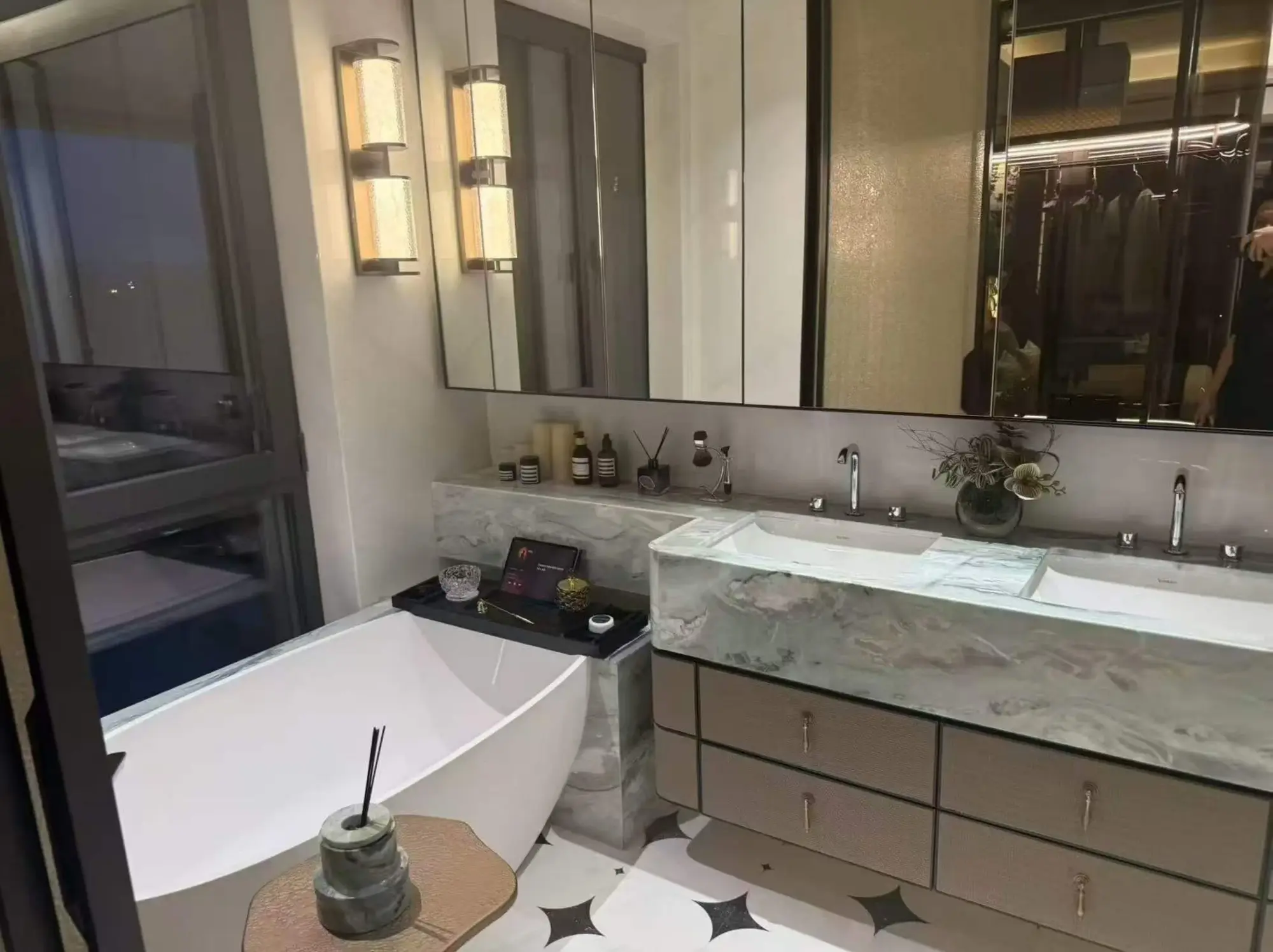 Tiffany Diamond Quartzite bathroom vanity and bathtub cladding application